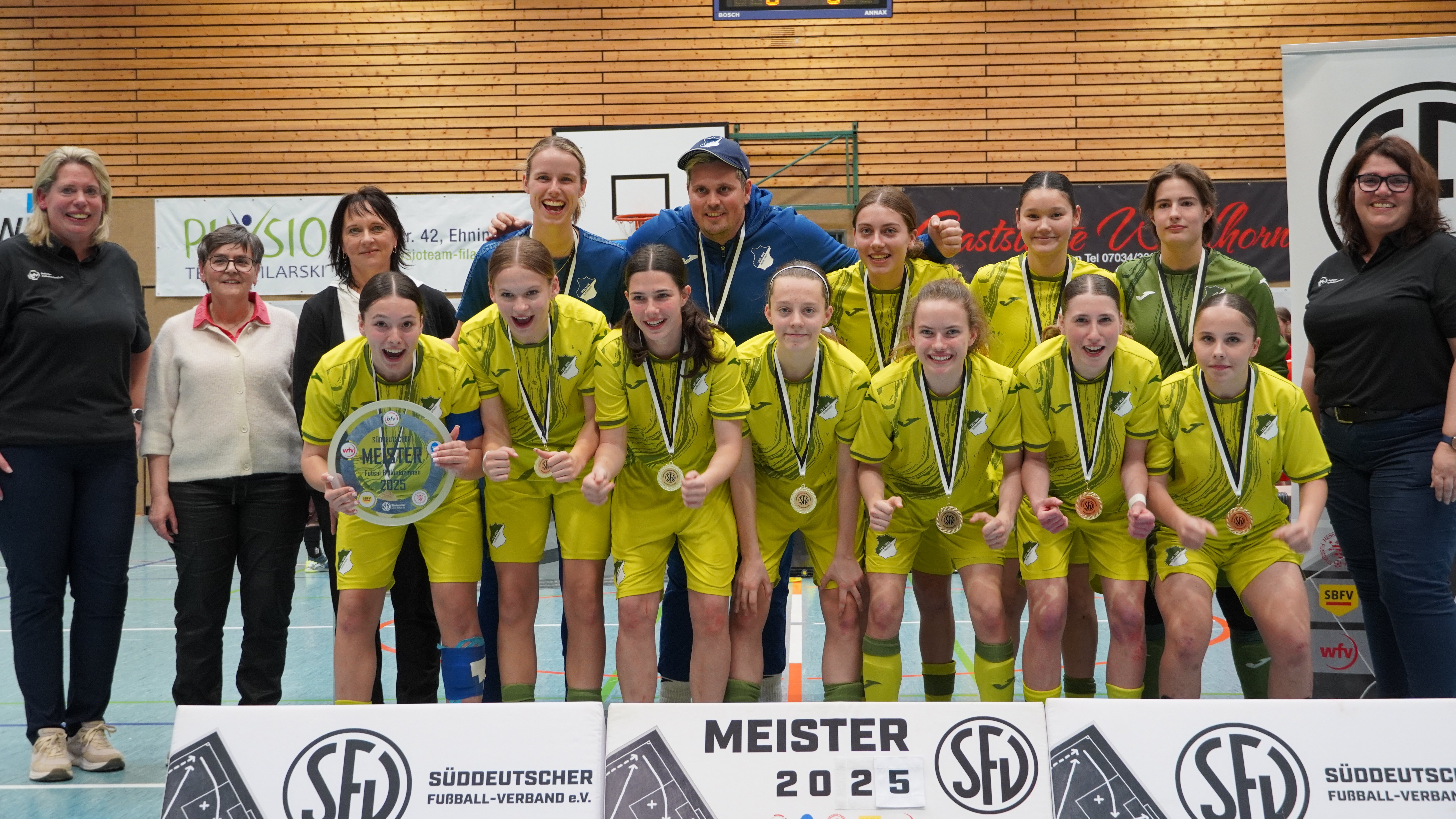 Siegerfoto B-Juniorinnen Hoffenheim bei der Süddeutschen Futsal-Meisterschaft