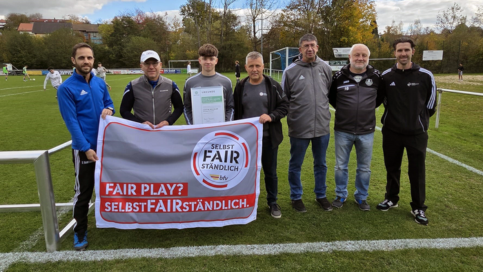 Ehrung Fair Play-Geste der Saison Justin Mechler